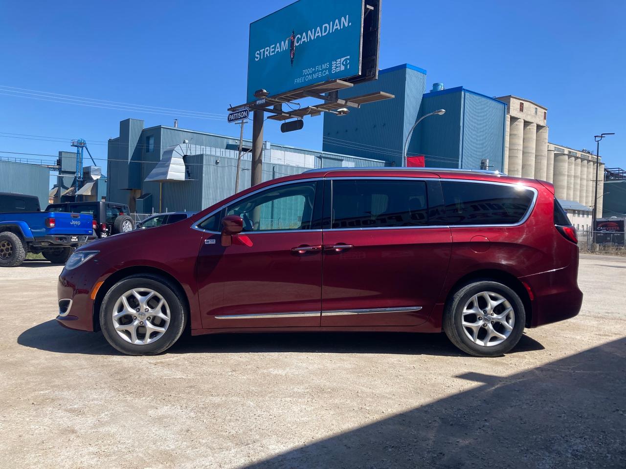 2017 Chrysler Pacifica 4DR WGN TOURING-L PLUS - Photo #3