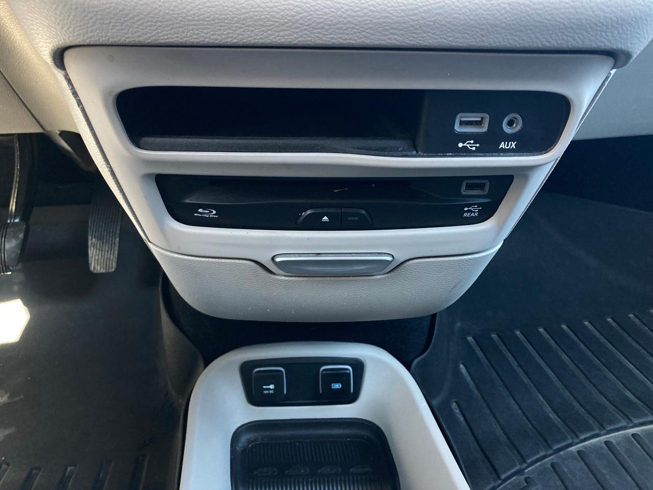 2017 Chrysler Pacifica 4DR WGN TOURING-L PLUS - Photo #16