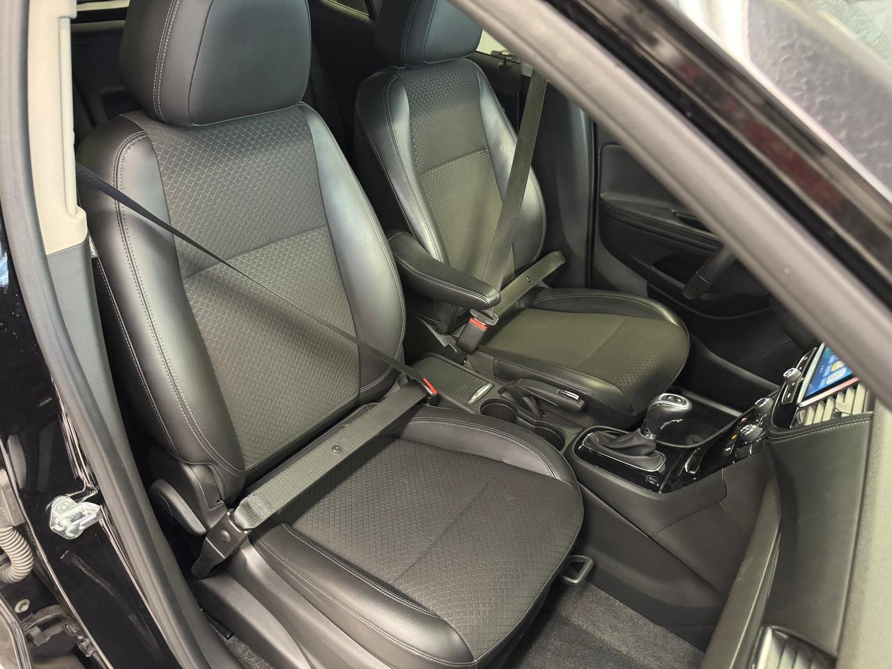 2018 Buick Encore Preferred+New Tires+Camera+ApplePlay+CLEAN CARFAX - Photo #22