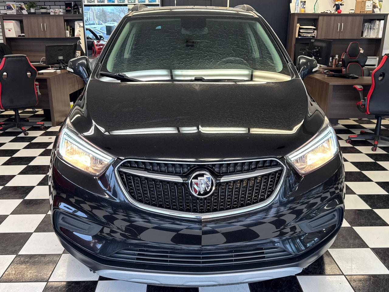 2018 Buick Encore Preferred+New Tires+Camera+ApplePlay+CLEAN CARFAX - Photo #8