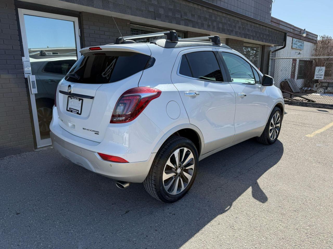 2017 Buick Encore PREMIUM AWD | FINANCE/WARRANTY OPTIONS - Photo #3