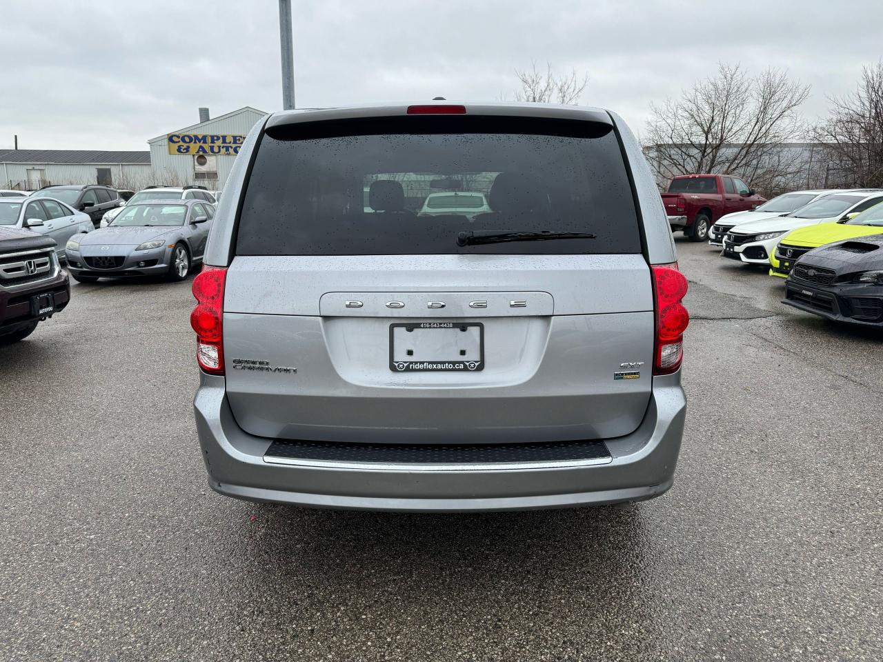 2016 Dodge Grand Caravan SXT - Photo #6