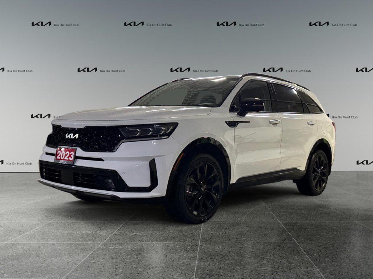 Used 2023 Kia Sorento SX AWD w/Black Leather for sale in Nepean, ON