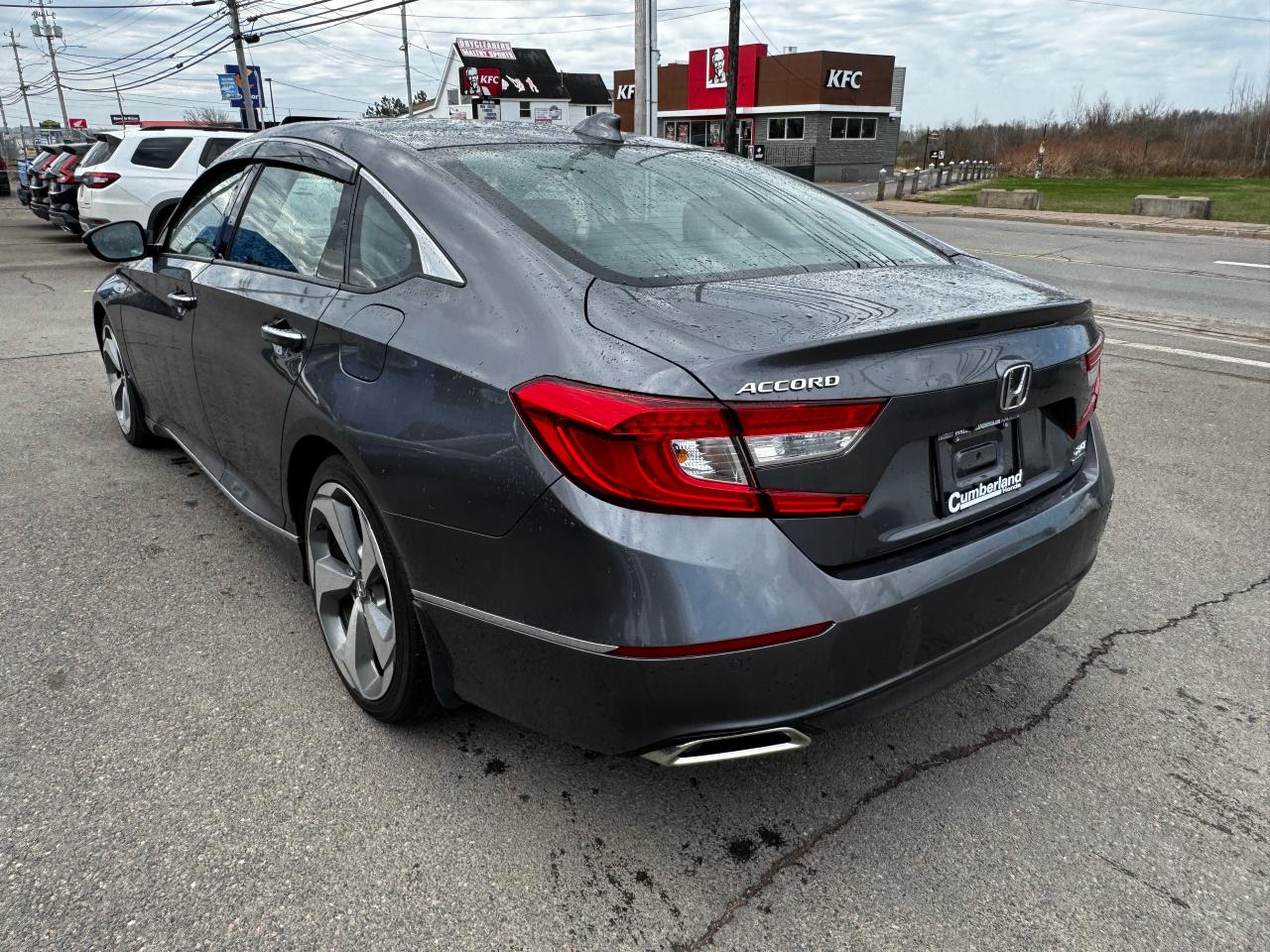 2018 Honda Accord Sedan TOURING 2.0 Photo