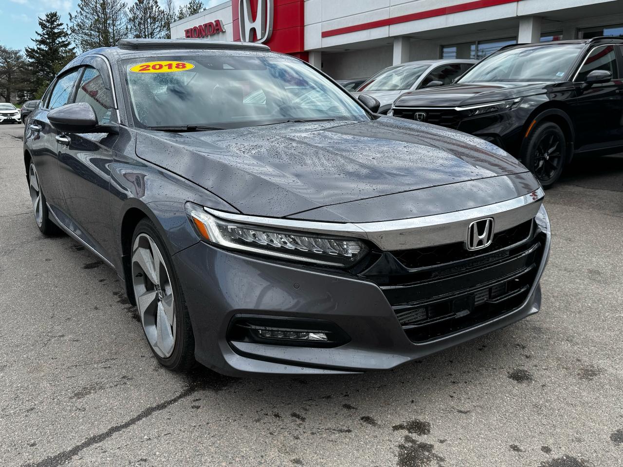 2018 Honda Accord Sedan TOURING 2.0 Photo1