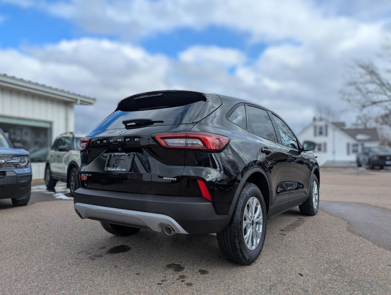 2025 Ford Escape Active Photo5