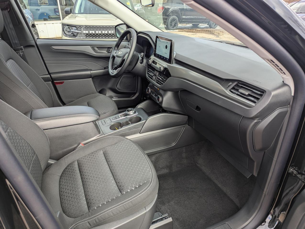 2025 Ford Escape Active Photo5