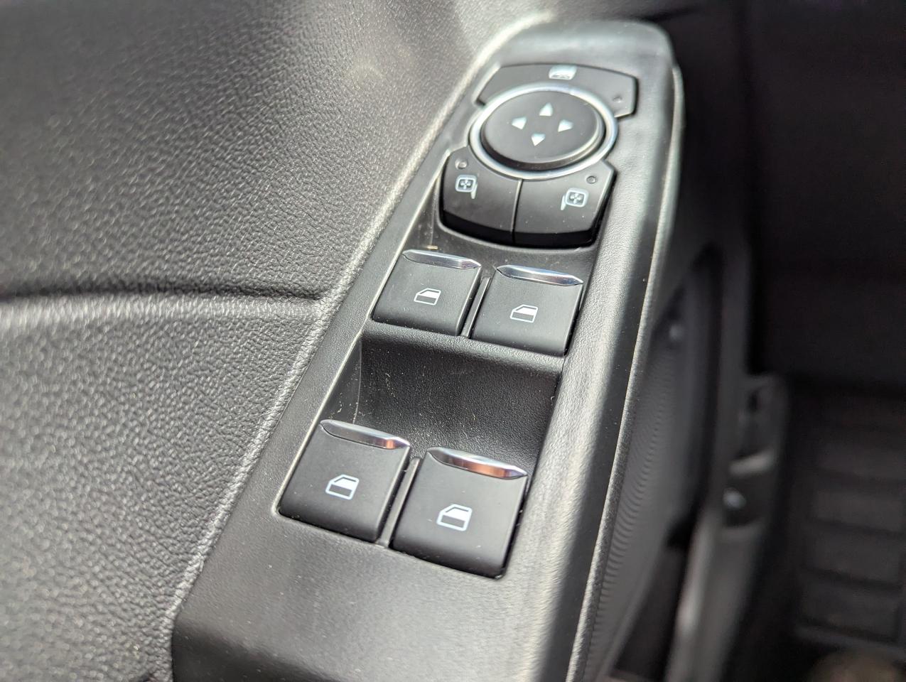 2025 Ford Escape Active Photo5
