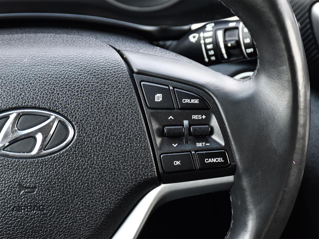 2020 Hyundai Tucson Preferred AWD ~Heated Leather ~Pano Moonroof ~Cam Photo