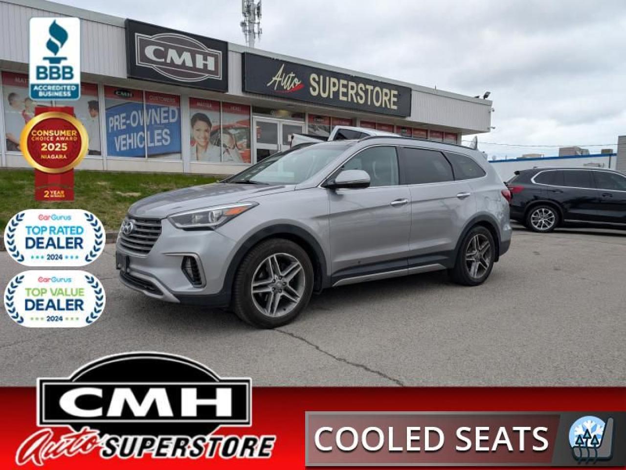 2017 Hyundai Santa Fe XL Limited  **PWR GATE - PANO ROOF**