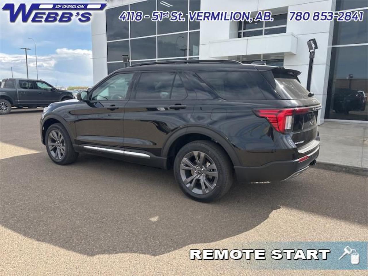 2025 Ford Explorer ACTIVE Photo2