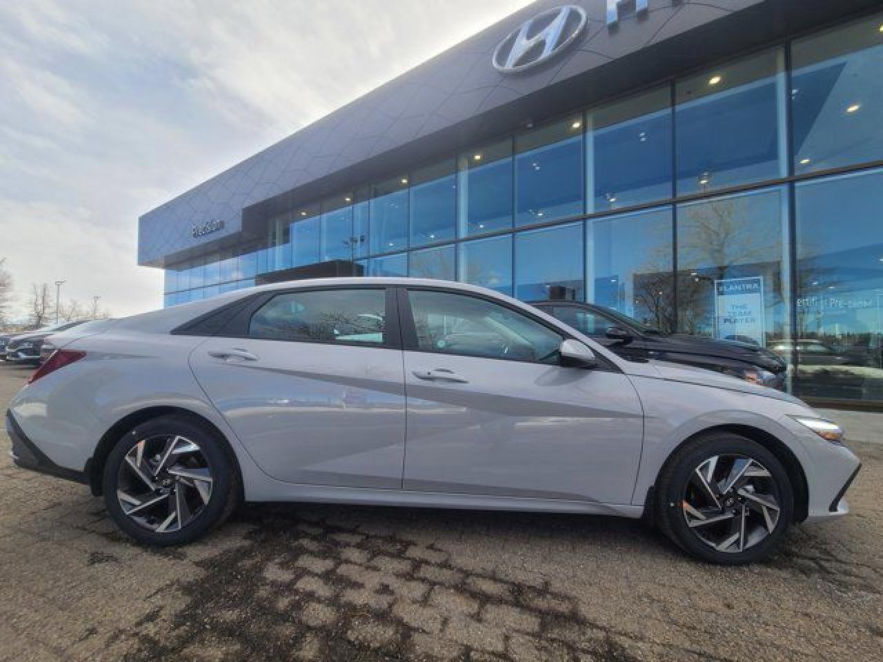 New 2025 Hyundai Elantra Hybrid Luxury for sale in Calgary, AB