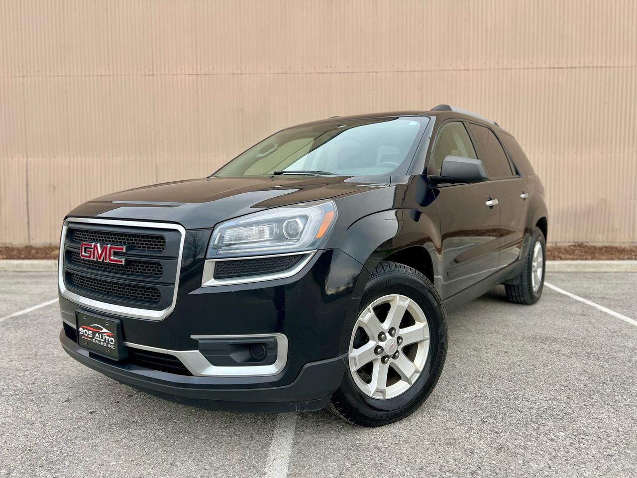 2015 GMC Acadia SLE - Photo #1