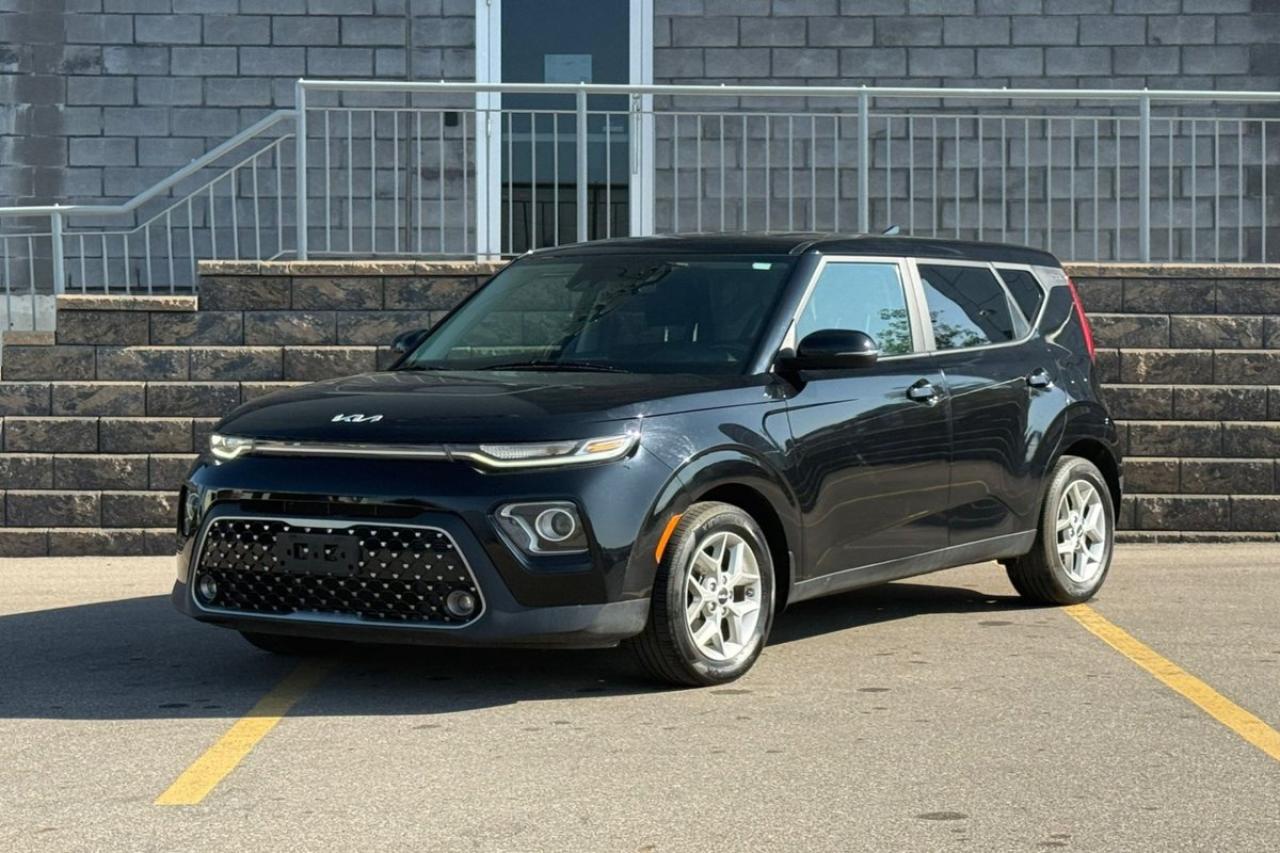 Used 2022 Kia Soul EX IVT|BIG SUMMER BLOWOUT! for sale in Calgary, AB