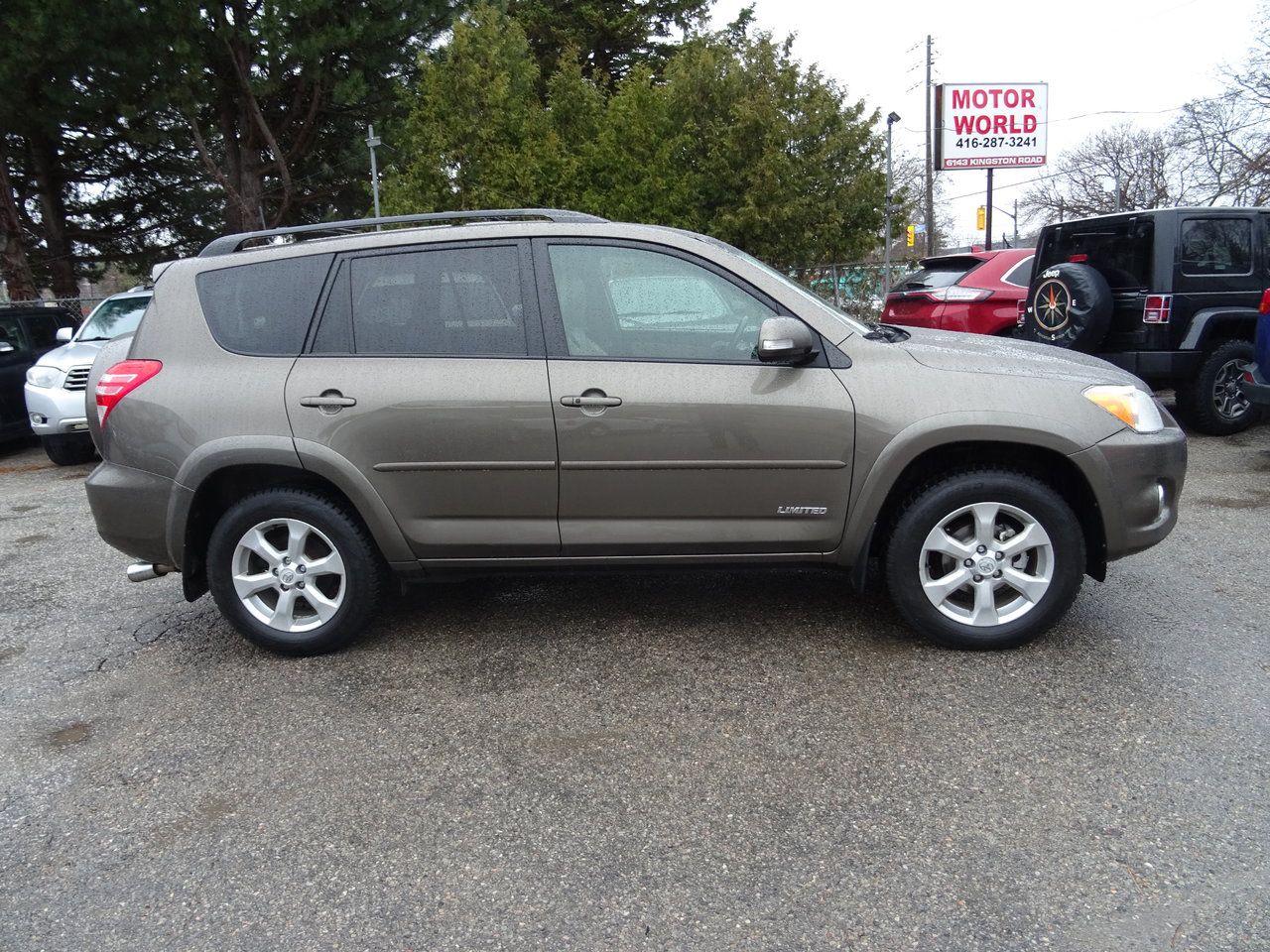 2010 Toyota RAV4 LIMITED  - Photo #5