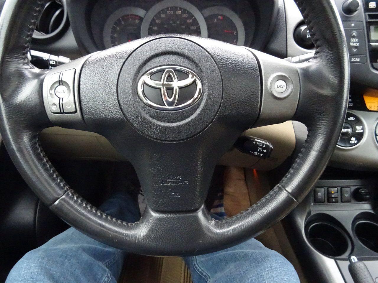 2010 Toyota RAV4 LIMITED  - Photo #15
