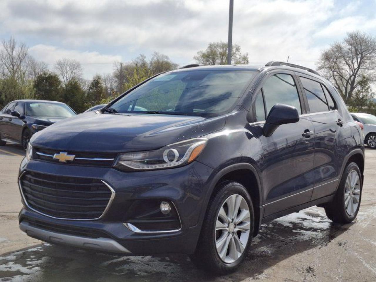 Used 2018 Chevrolet Trax Premier AWD | Leather | Sunroof | Heated Seats | Bluetooth | Rear Camera | Power Seat | and More ! for sale in Guelph, ON