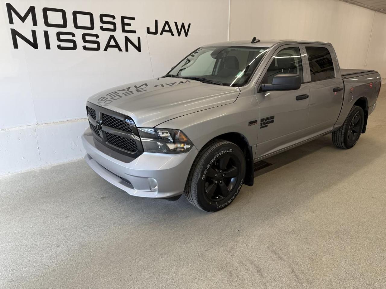 Used 2021 RAM 1500 Classic EXPRESS 4X4 CREW CAB 5'7