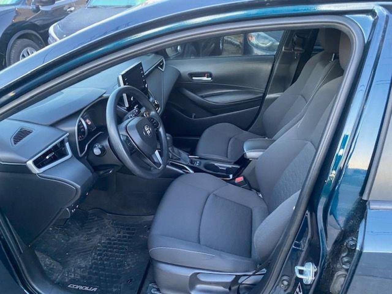 2021 Toyota Corolla SE Hatchback - Photo #3