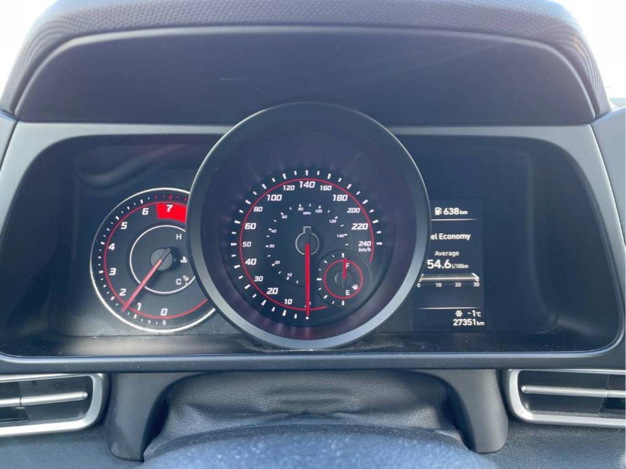 2021 Hyundai Elantra SEL - Photo #9