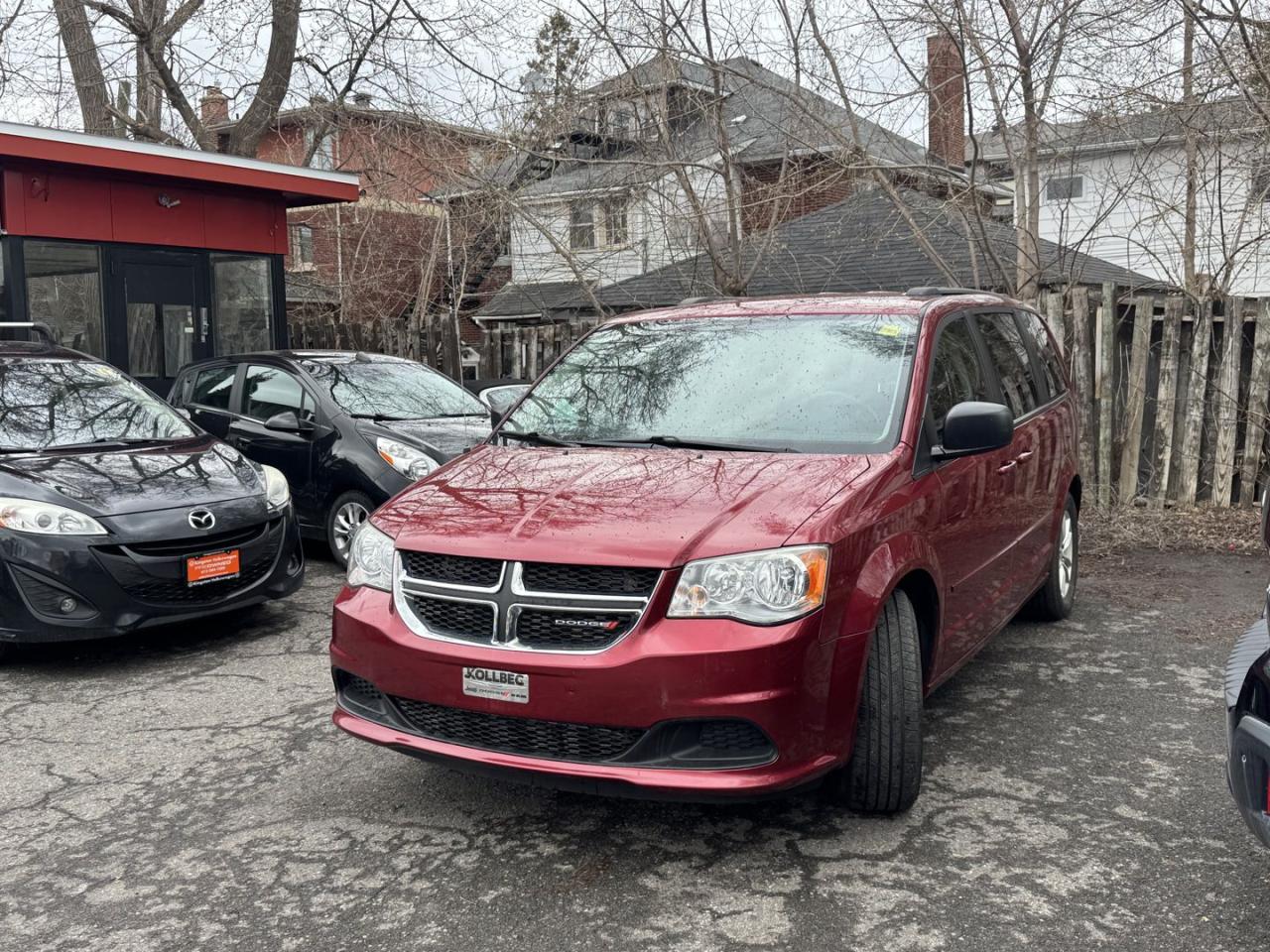 2014 Dodge Grand Caravan SE - Photo #2