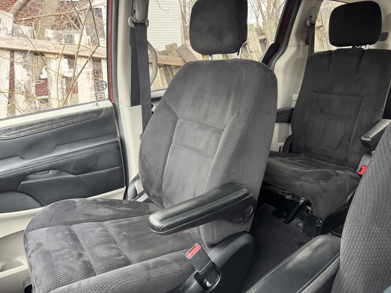 2014 Dodge Grand Caravan SE - Photo #11