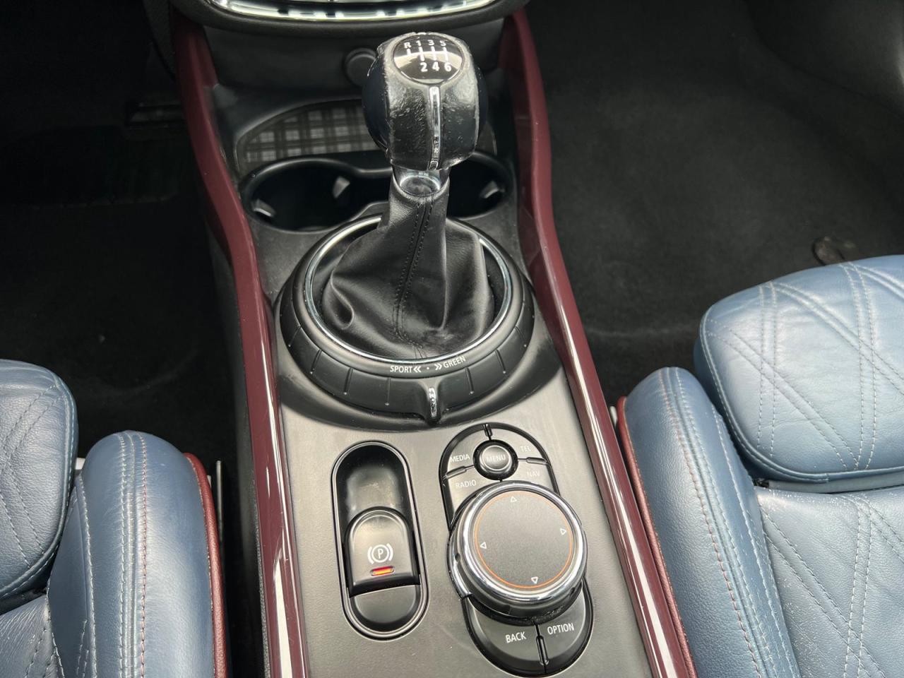2016 MINI Cooper Clubman S - Photo #27