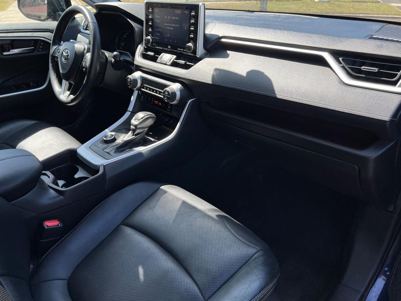 2019 Toyota RAV4 Hybrid Limited - Photo #10