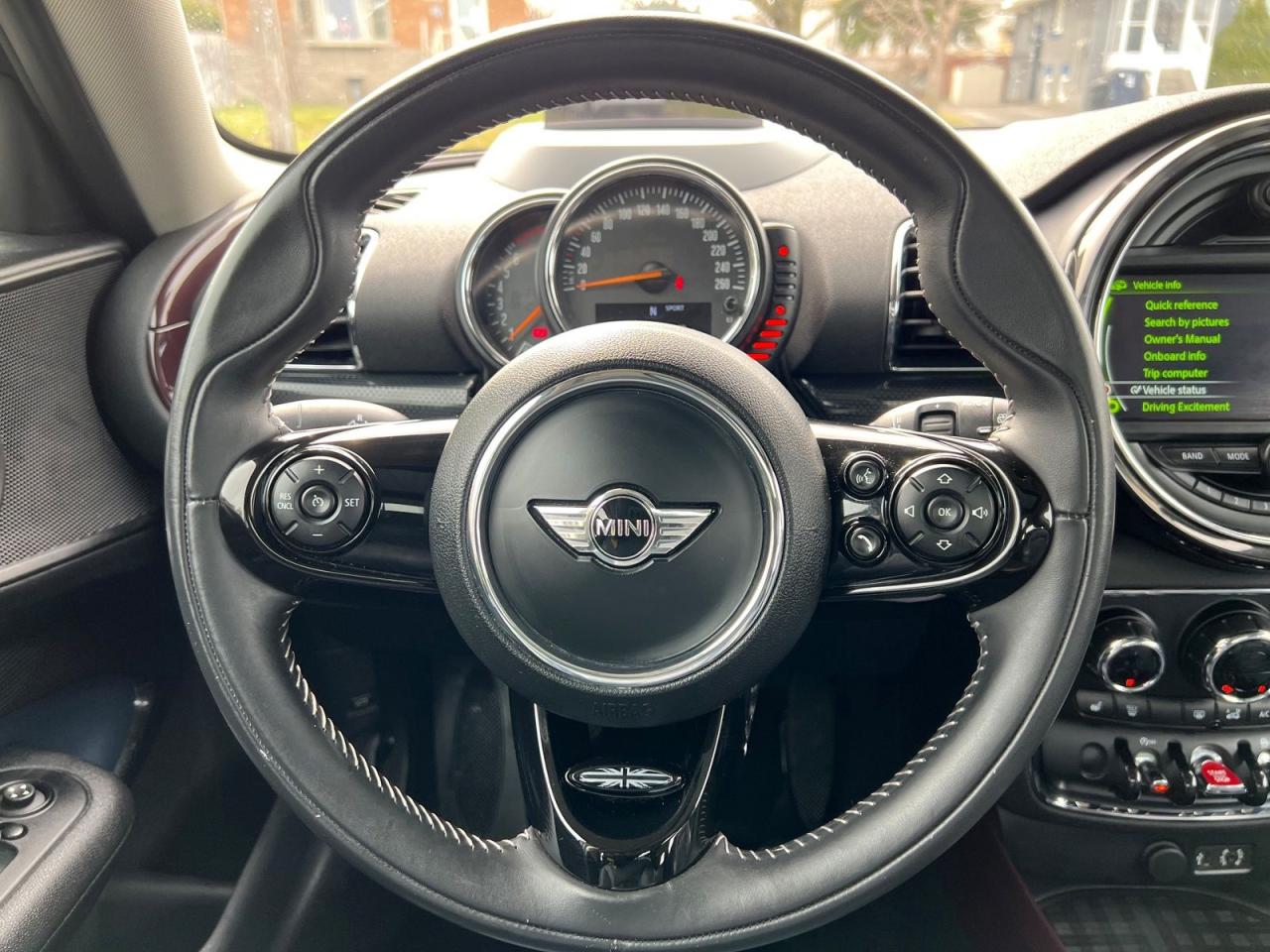 2016 MINI Cooper Clubman S - Photo #16