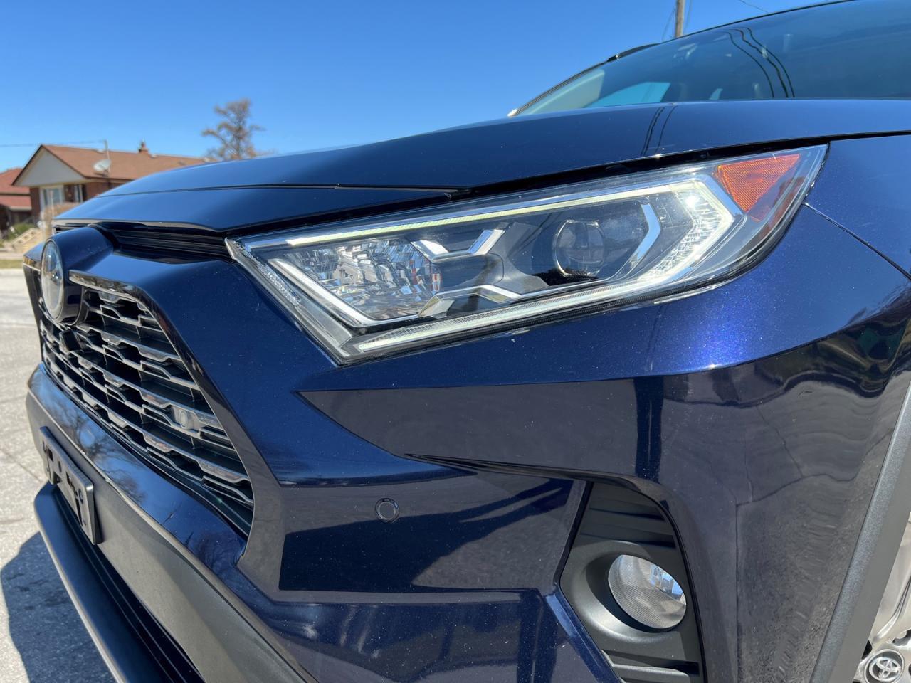 2019 Toyota RAV4 AWD Hybrid Limited Photo