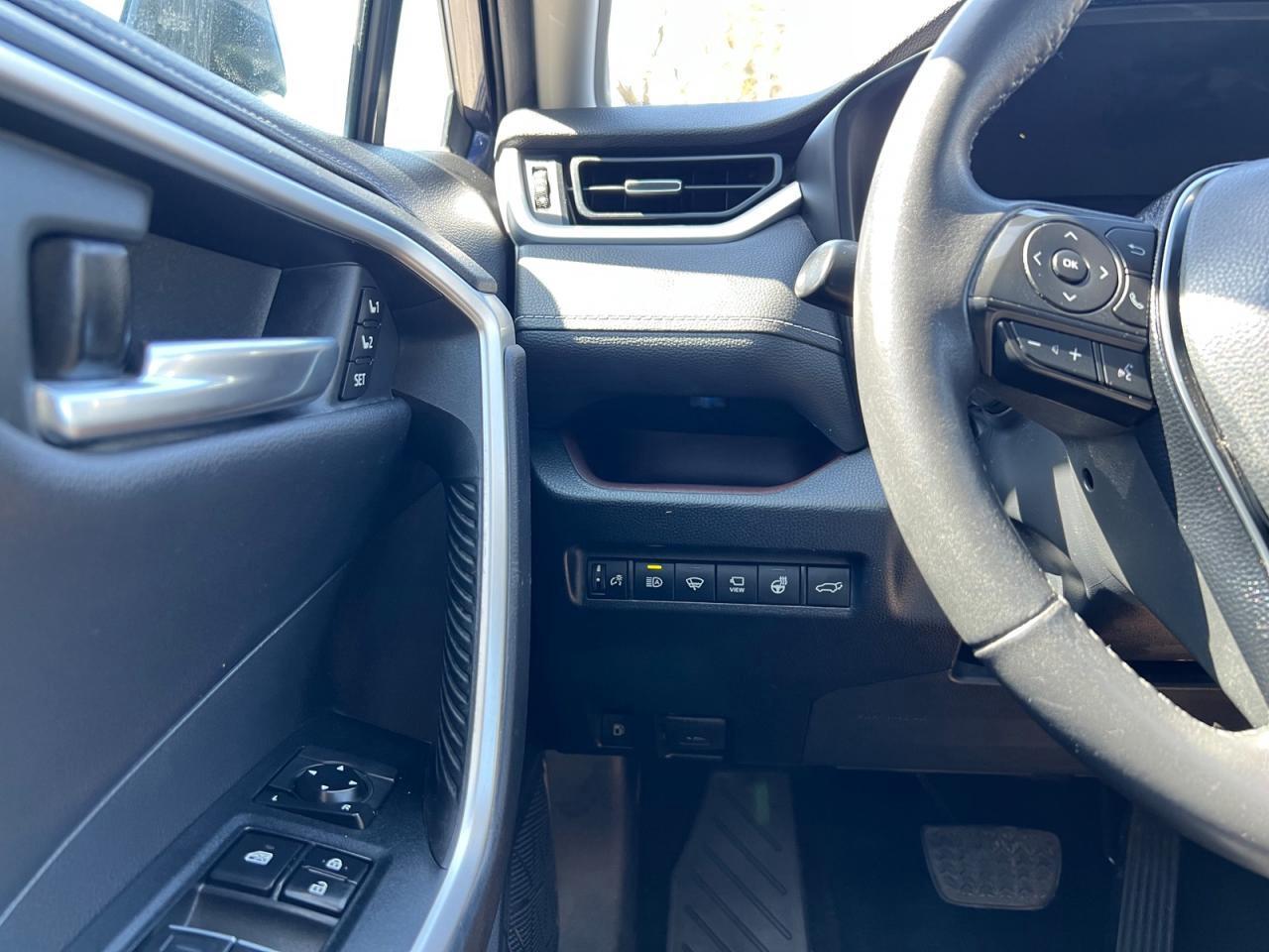 2019 Toyota RAV4 AWD Hybrid Limited Photo