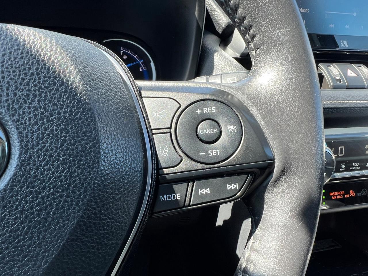 2019 Toyota RAV4 AWD Hybrid Limited Photo