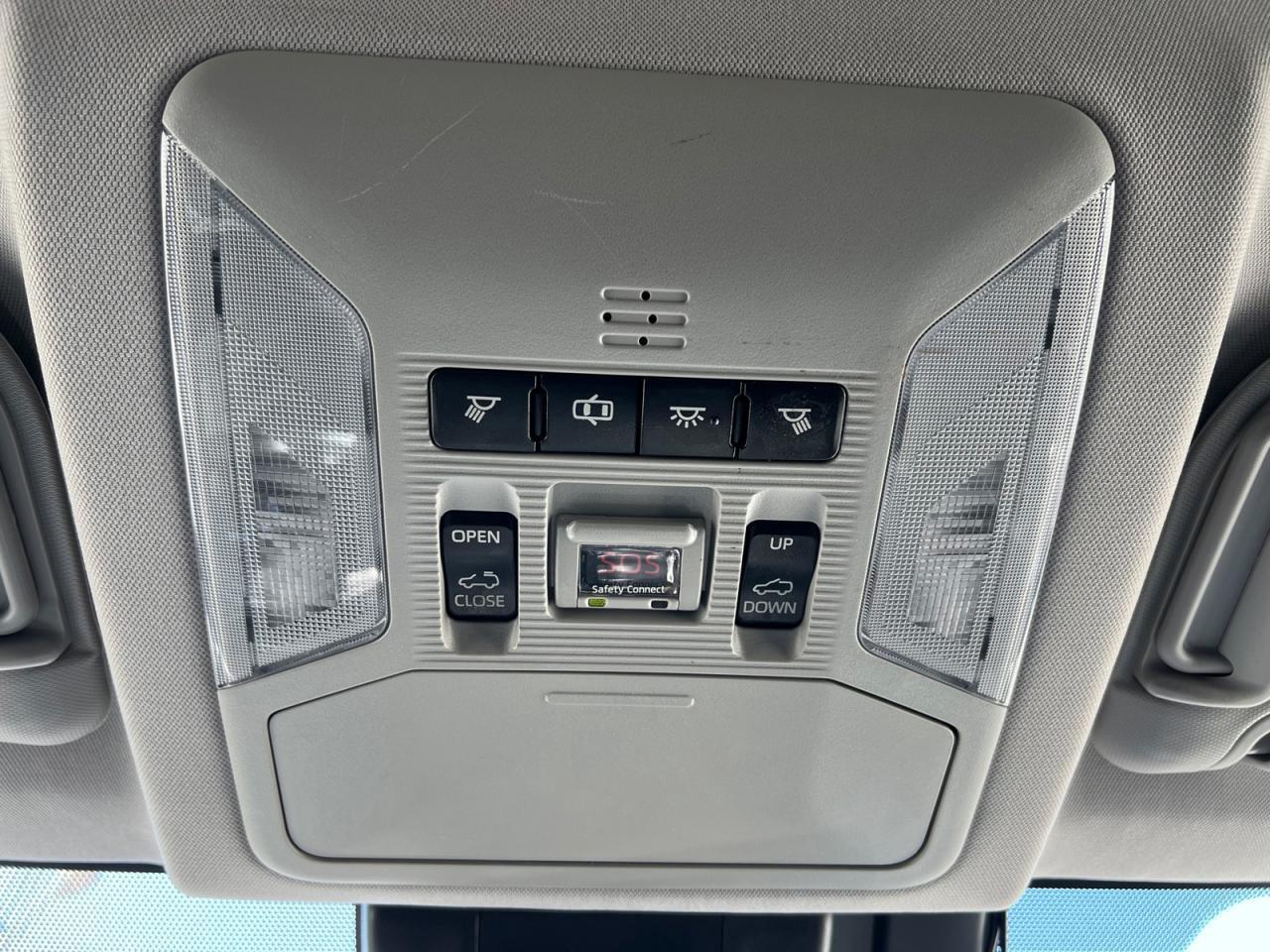 2019 Toyota RAV4 AWD Hybrid Limited Photo