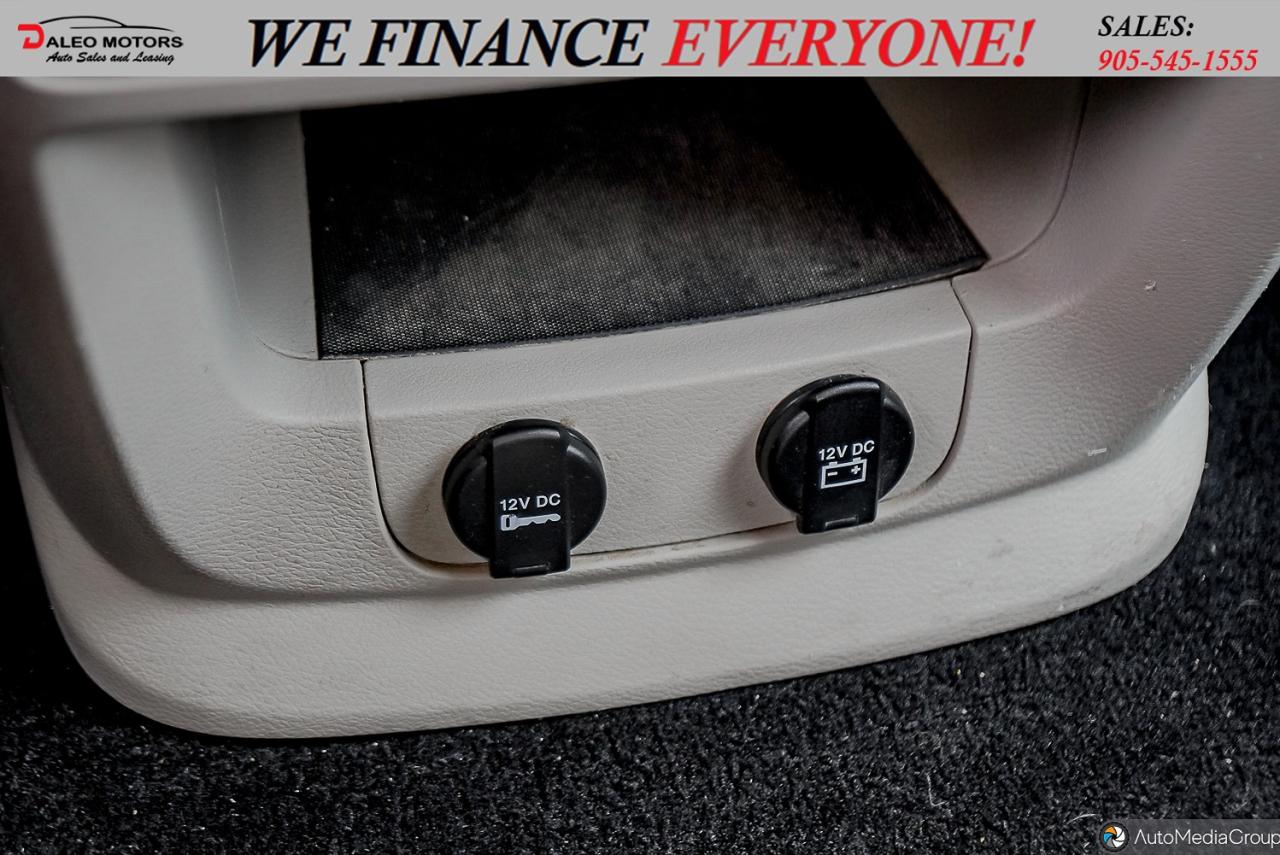2016 Dodge Grand Caravan Canada Value Package / 7 PASS / WOOD TRIM Photo22