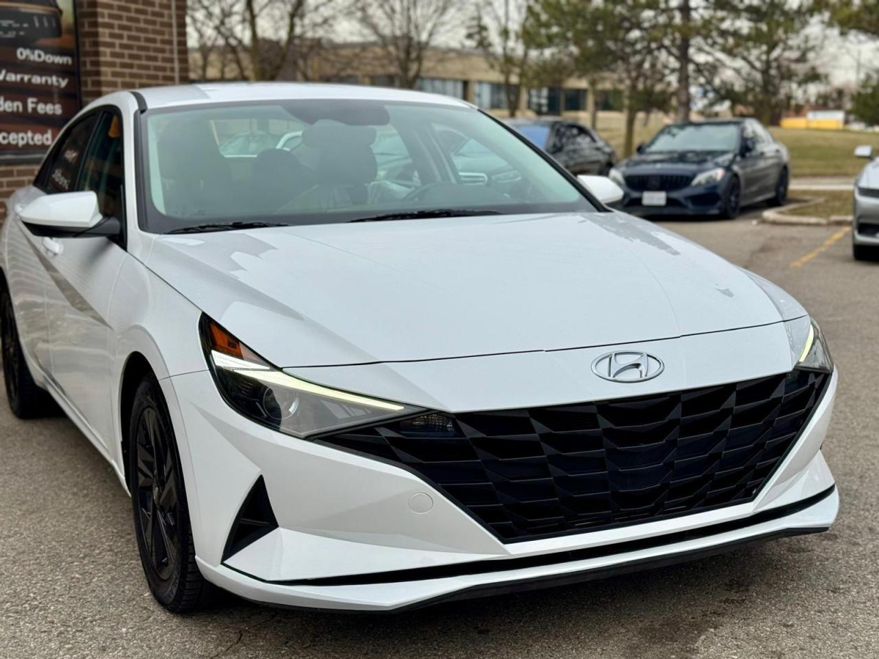 2022 Hyundai Elantra  Photo4