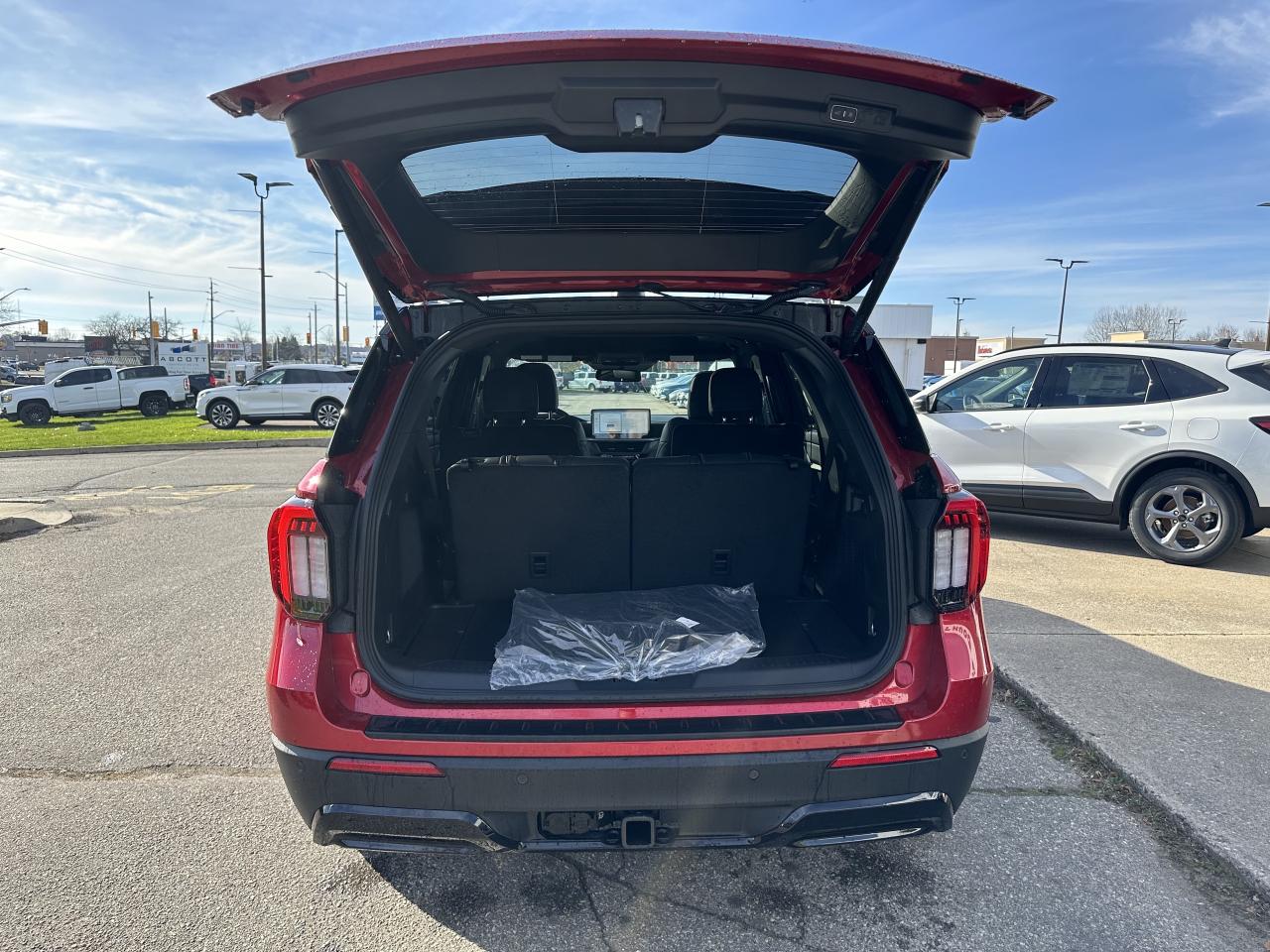 2025 Ford Explorer ST LINE | DEMO | Photo