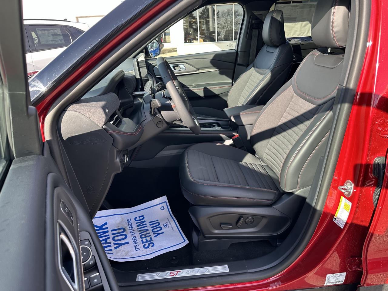2025 Ford Explorer ST LINE/COMPANY DEMO/MOONROOF LOADED Photo