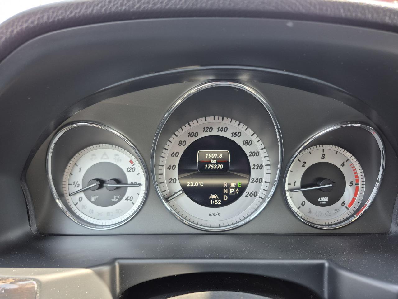 2013 Mercedes-Benz GLK-Class 4MATIC GLK 250 BlueTec Photo41