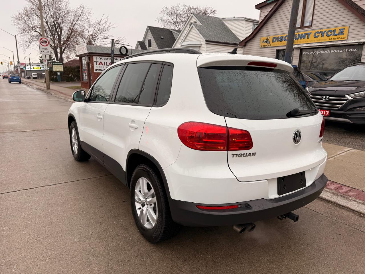 2017 Volkswagen Tiguan 2WD 4dr - Photo #13
