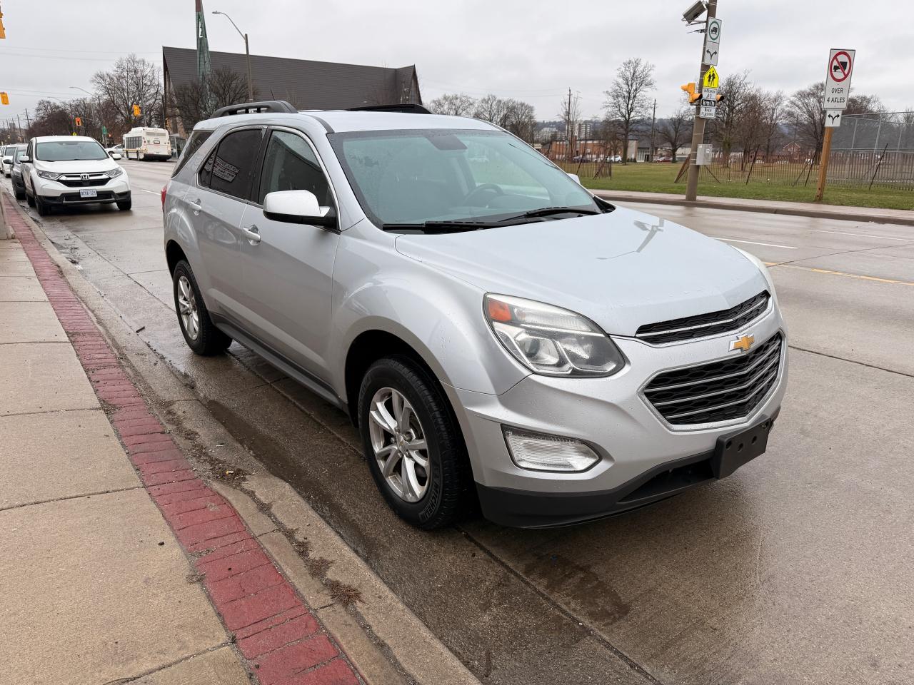 2016 Chevrolet Equinox AWD 4DR LT Photo4