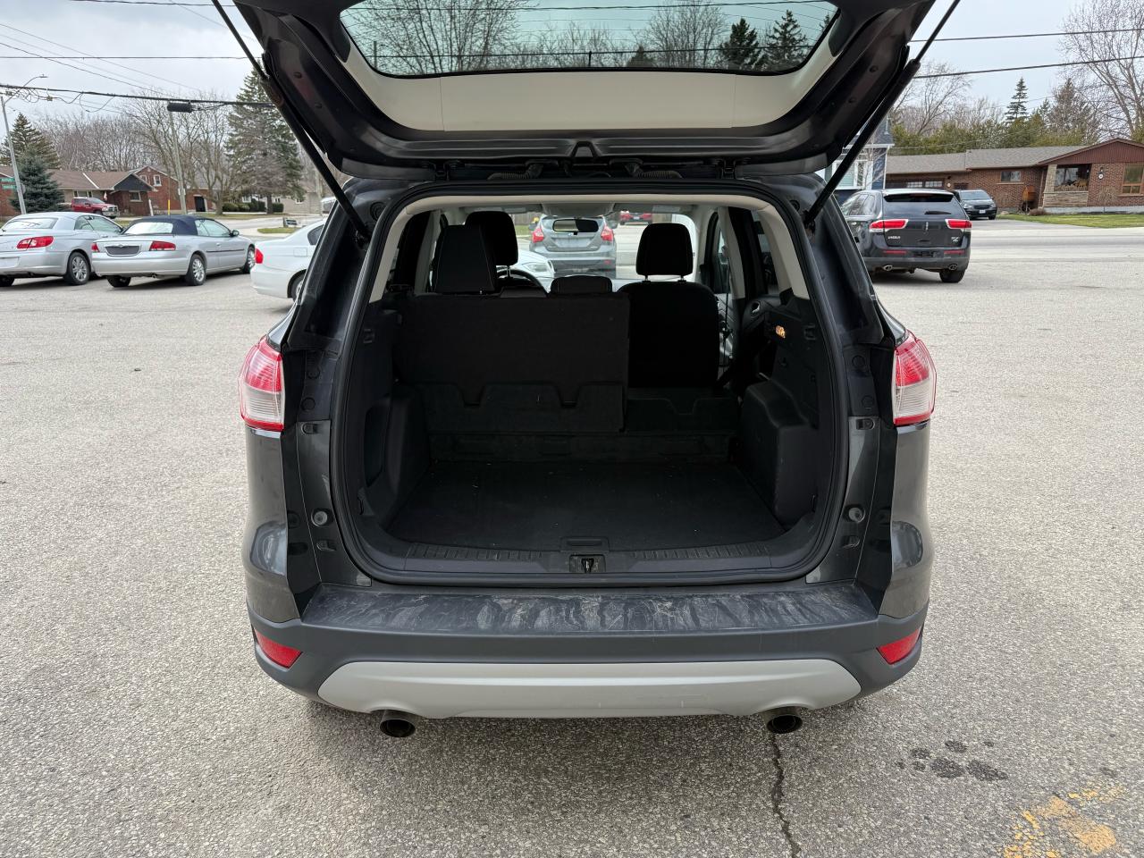 2015 Ford Escape SE - Photo #4
