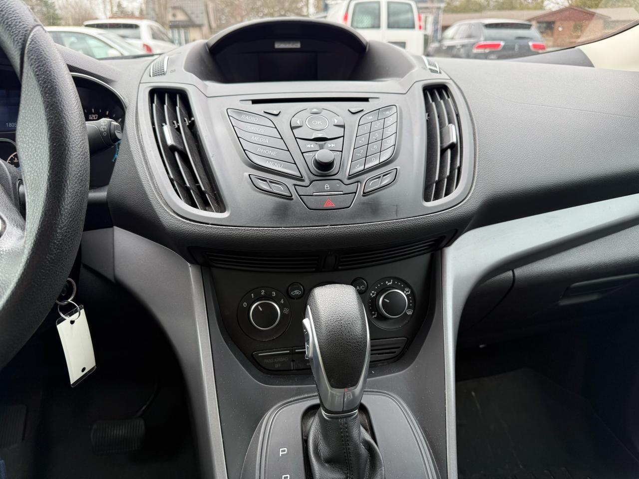 2015 Ford Escape SE - Photo #13