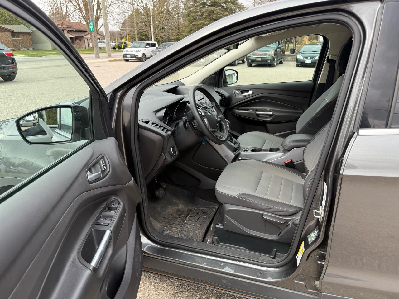 2015 Ford Escape SE - Photo #8