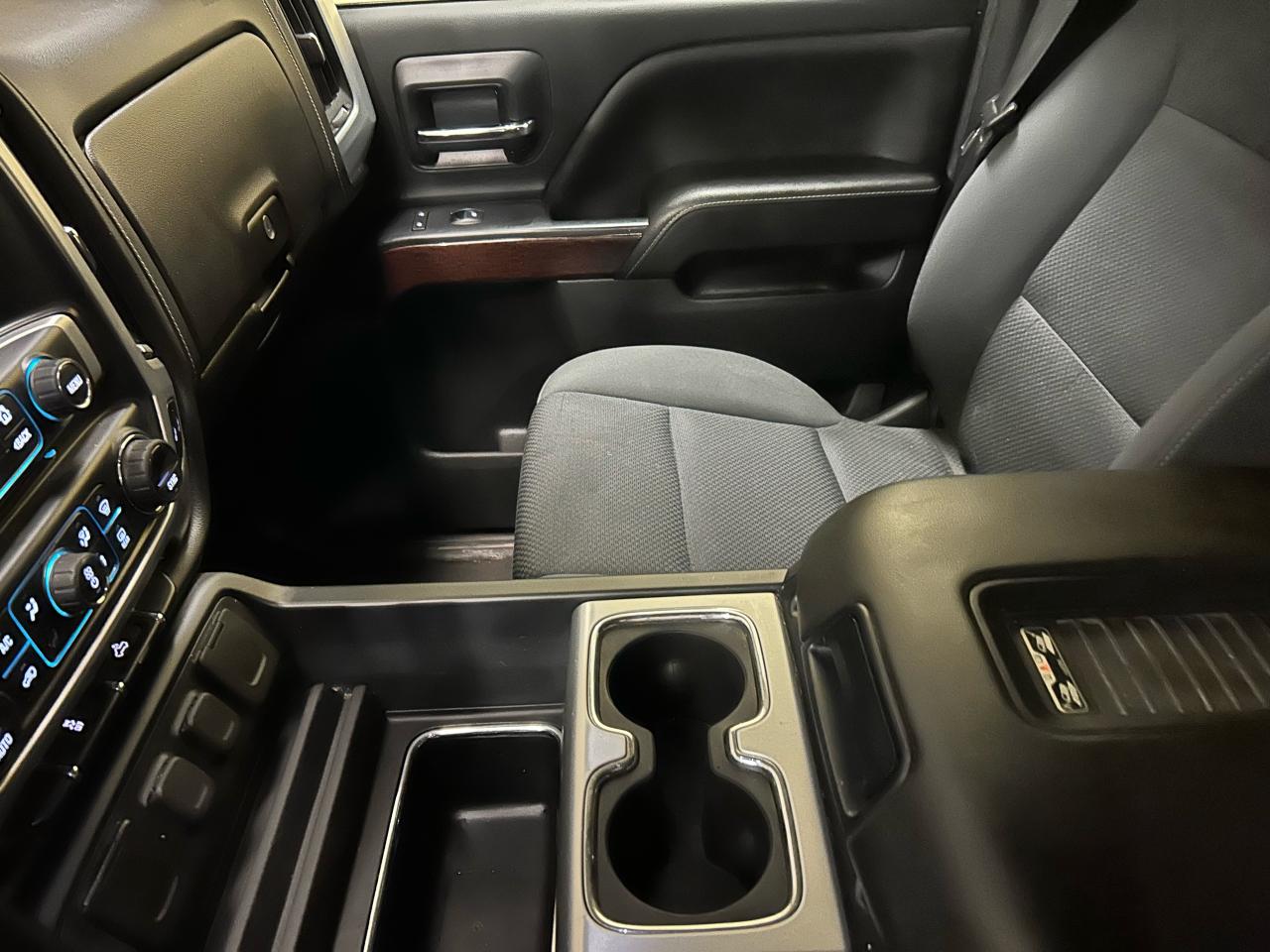 2018 GMC Sierra 1500 SLE - Photo #10