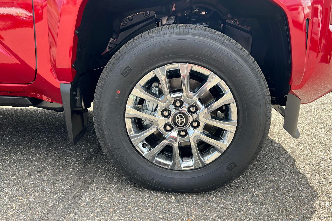 2025 Toyota Tacoma HV Double Cab Limited Photo