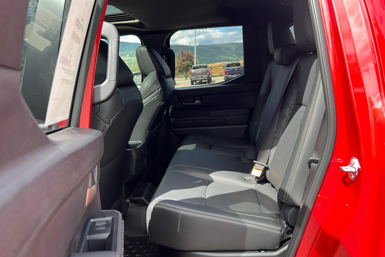 2025 Toyota Tacoma HV Double Cab Limited Photo