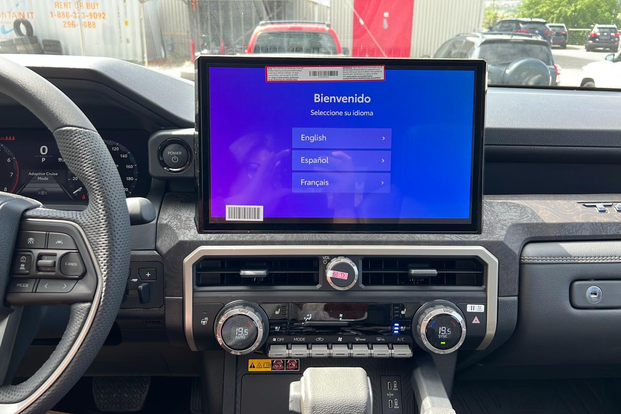 2025 Toyota Tacoma HV Double Cab Limited Photo