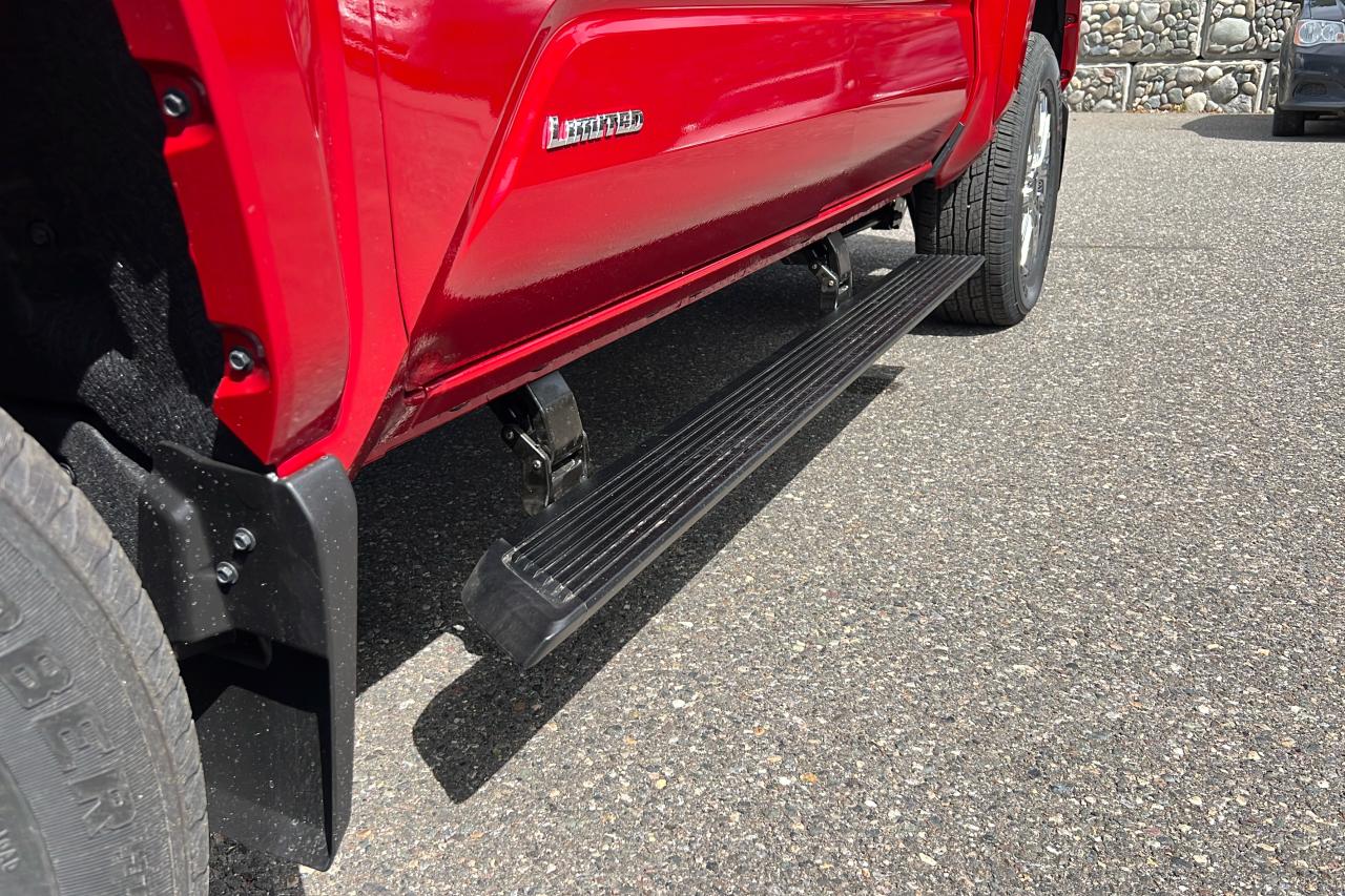 2025 Toyota Tacoma HV Double Cab Limited Photo