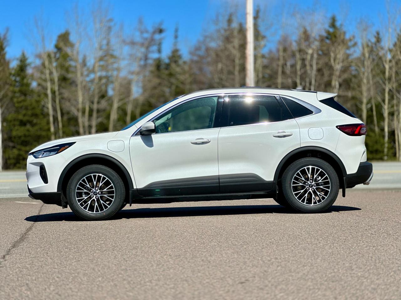 2025 Ford Escape PHEV FWD Photo5
