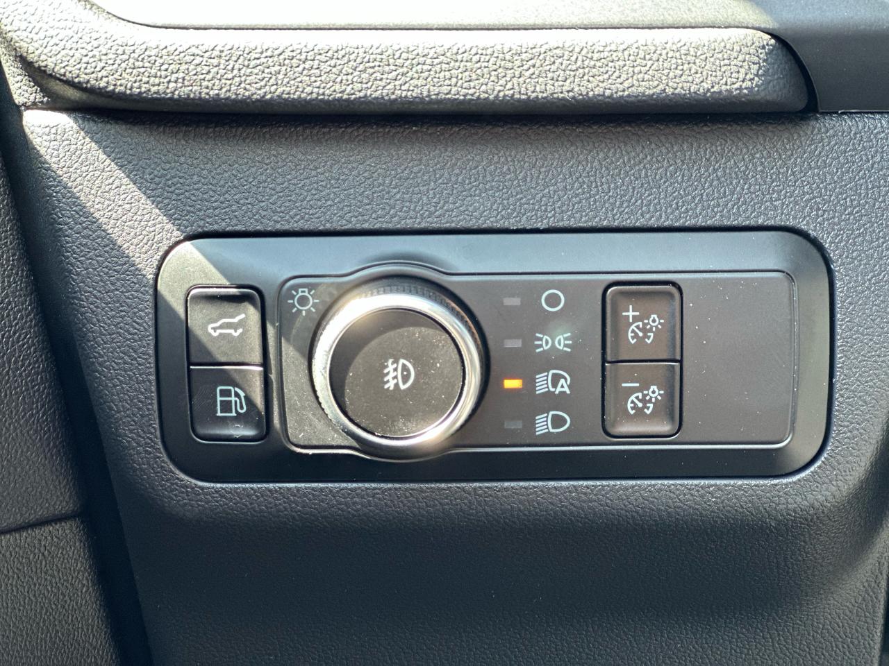 2025 Ford Escape PHEV FWD Photo5